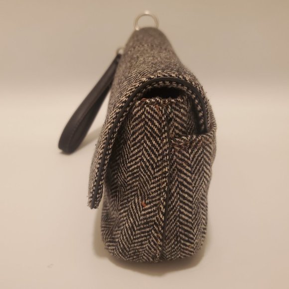 Nine West gray herringbone tweed convertible baguette purse - Picture 2 of 16